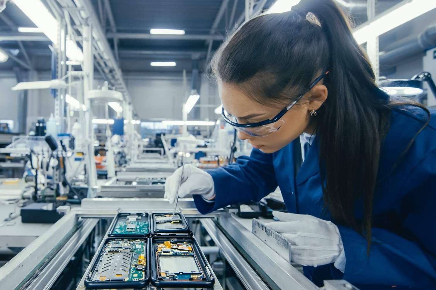 ¿Para qué sirven las baterías de condensadores y cuáles son sus ventajas de instalación?, por Energybox
