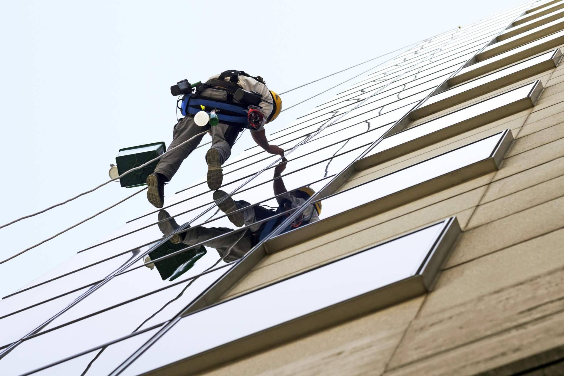 La diferencia entre los trabajos verticales y de altura, por Vertical, Tratamientos y Aplicaciones