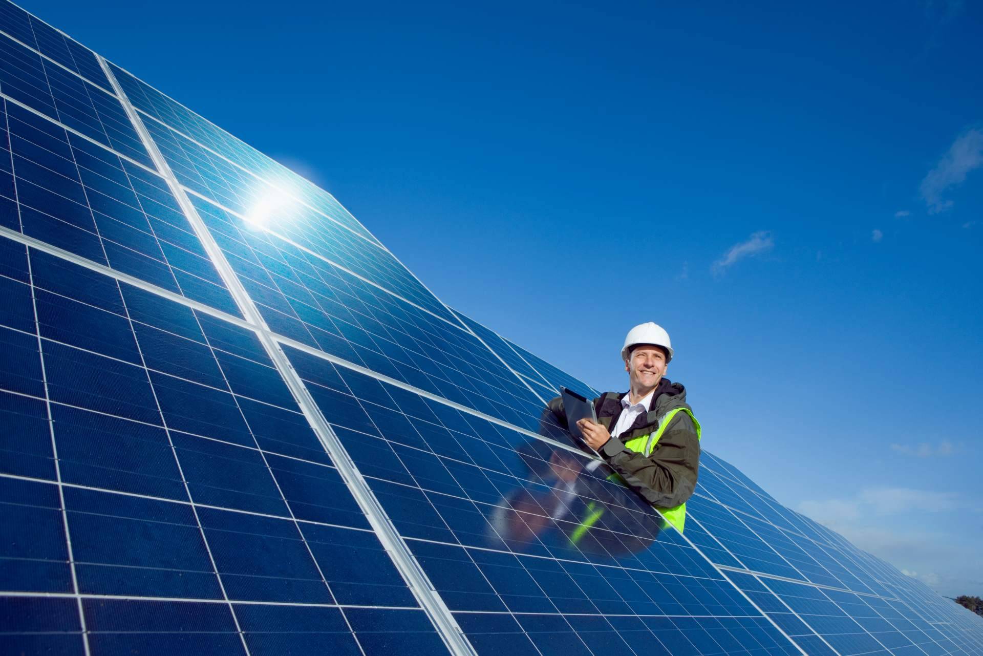 Las ventajas de usar placas solares, por Placasolar.info
