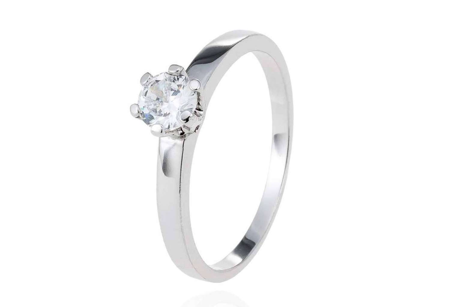 Los anillos de pedida elegantes de Luz de Alba Joyas