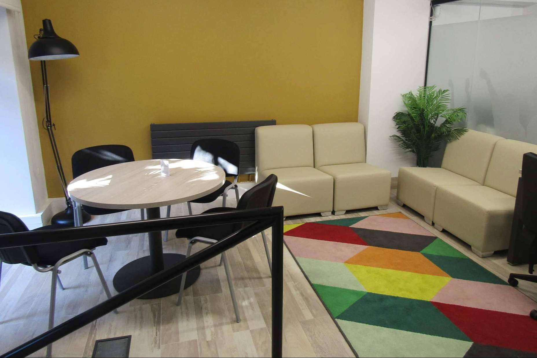 Coworking Bernabéu dispone de despachos privados y salas de reunión