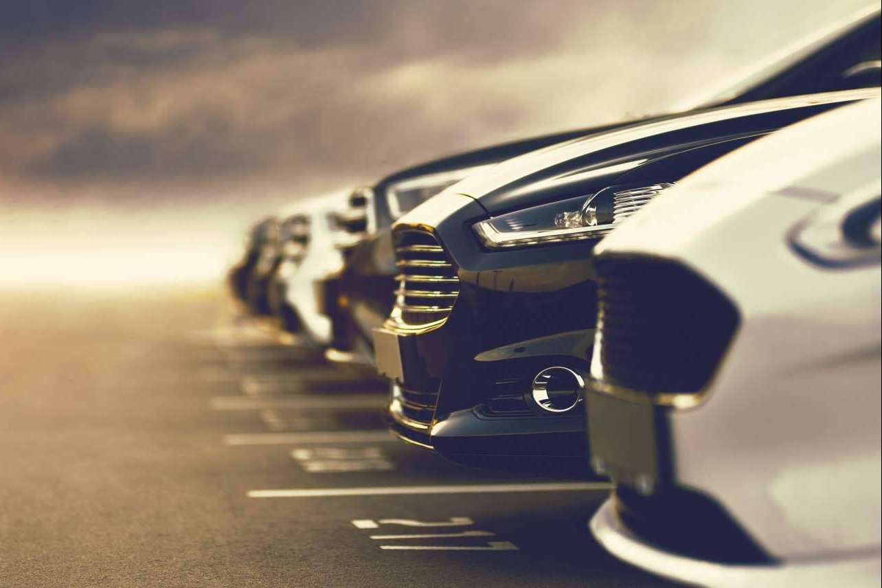 Vivir la experiencia de conducción al máximo con el servicio de alquiler de coches de lujo que ofrece Rent Car Deluxe
