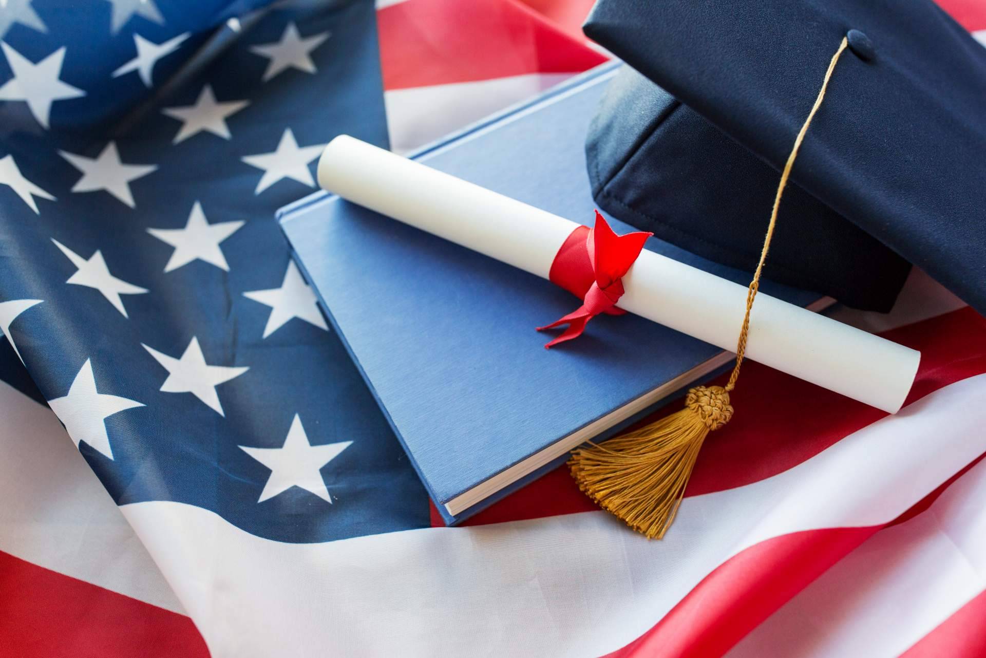 La posibilidad de realizar cursos académicos de primaria y secundaria en Irlanda o USA