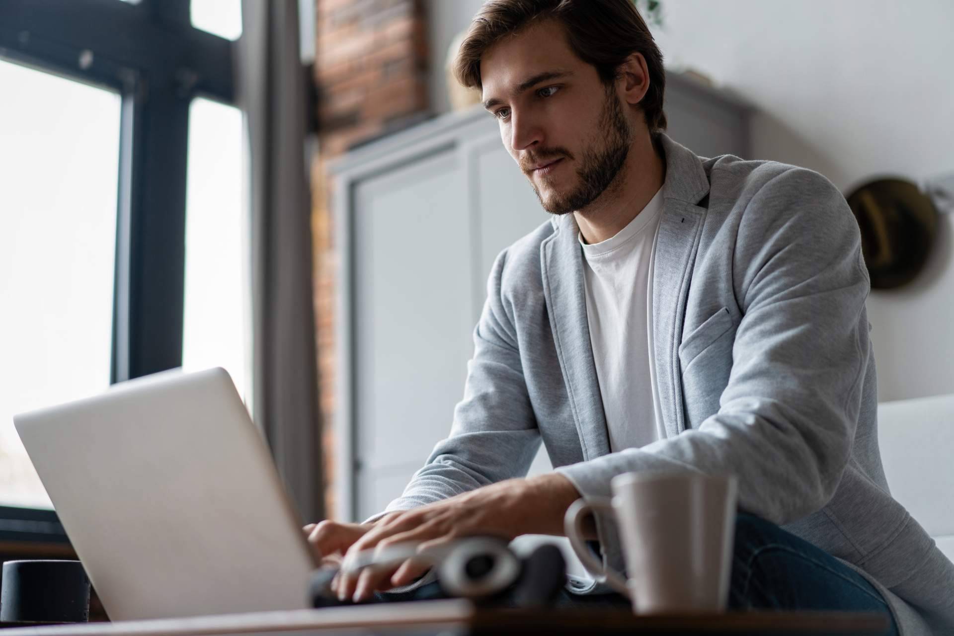 Eliminar enlaces que puedan perjudicar a una empresa con la agencia de reputación online Remove Group