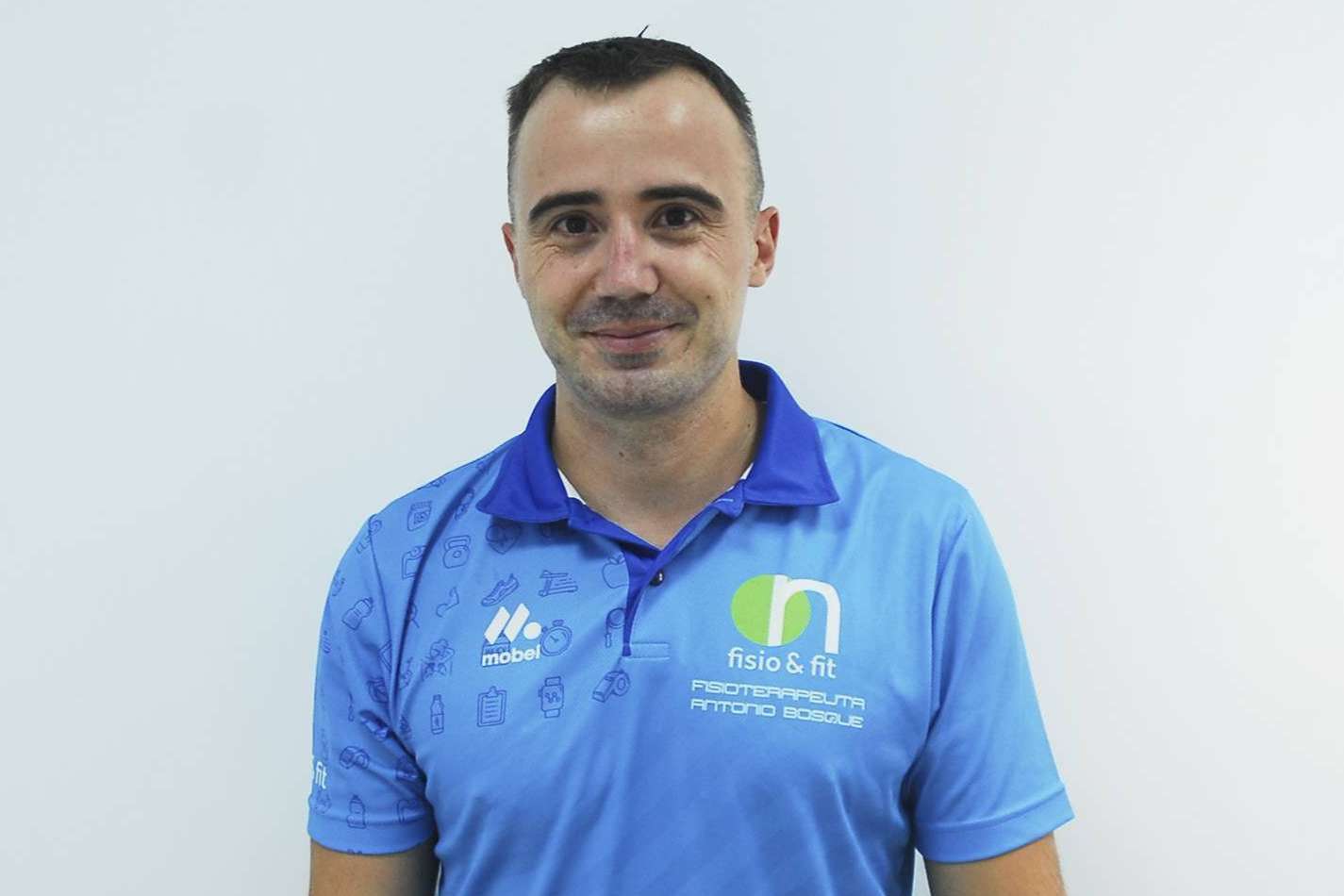 Tratamiento de patologías relacionadas con la fisioterapia para niños y jóvenes en la clínica Antonio Bosque
