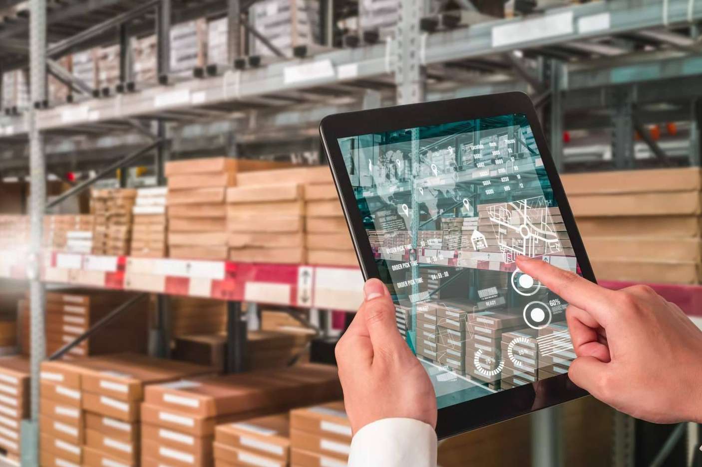 Gestionar todos los almacenes desde el mismo sistema gracias al software ERP de EV4