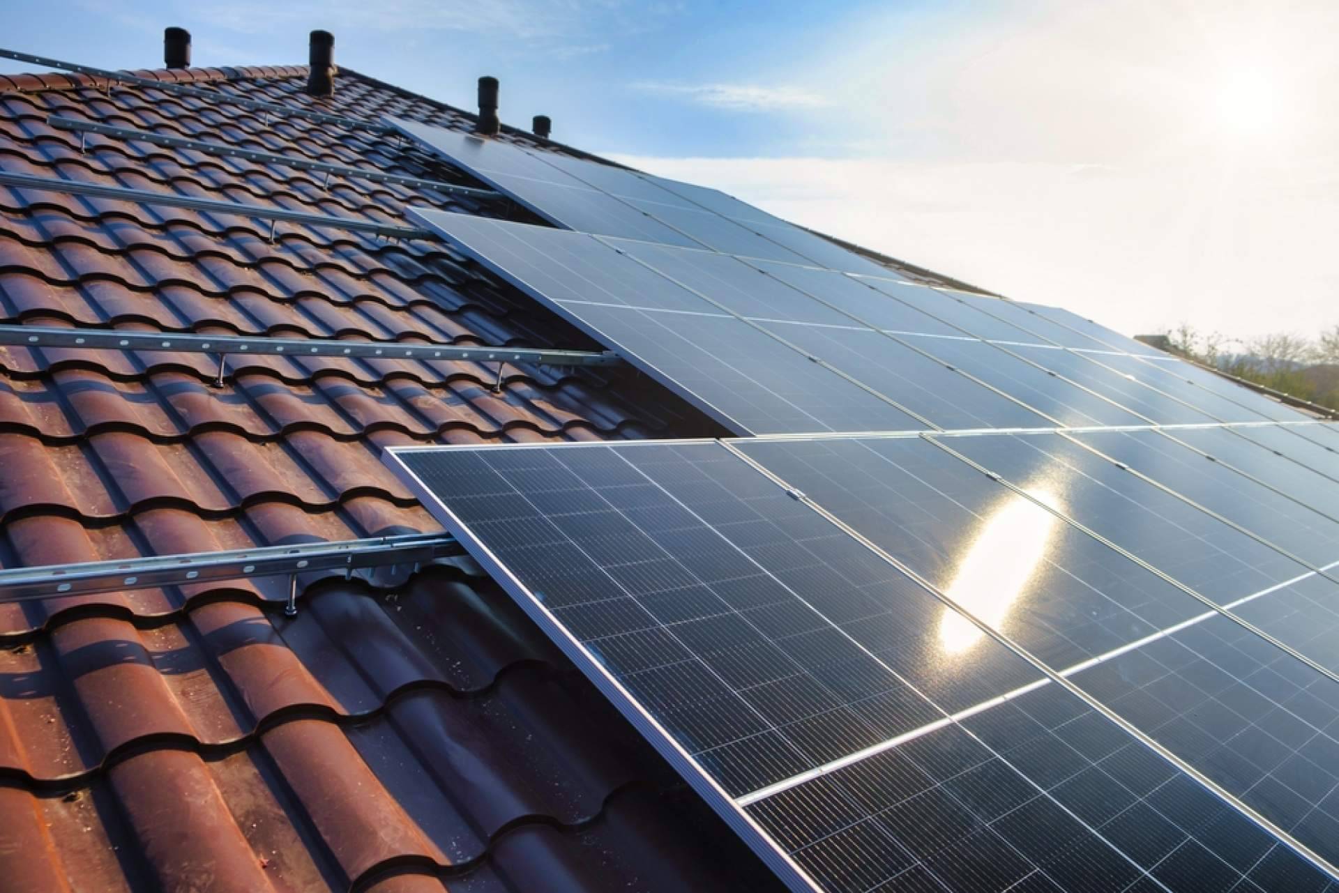 Los grandes beneficios que aporta la instalación de placas solares, Ingeniería MASRED