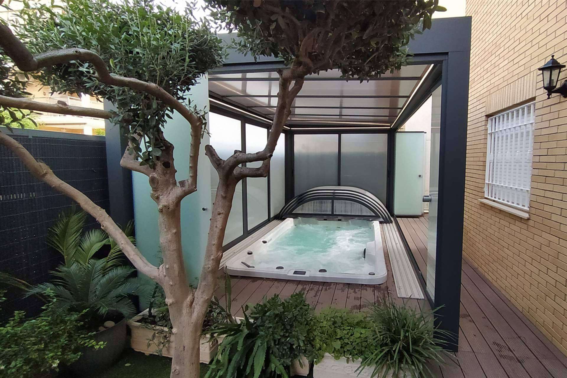 Diferentes sistemas de cerramientos para piscinas en COVERTTO