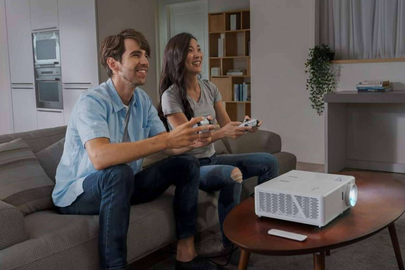 Las últimas tecnologías de proyectores para ver cine, series, deportes o jugar a videojuegos en casa