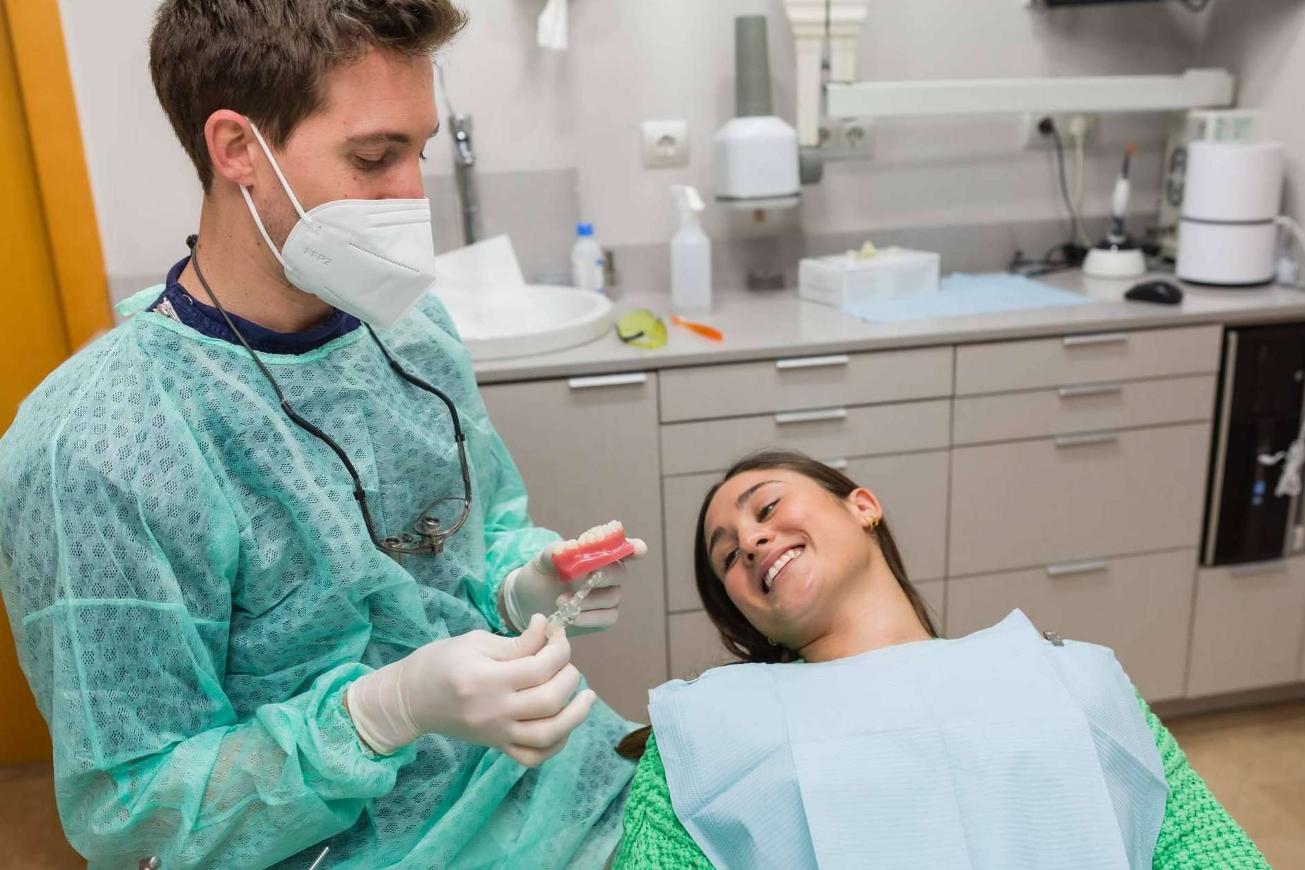 La clínica dental de Elche, Dental Roca, es reconocida por utilizar tecnologías de vanguardia