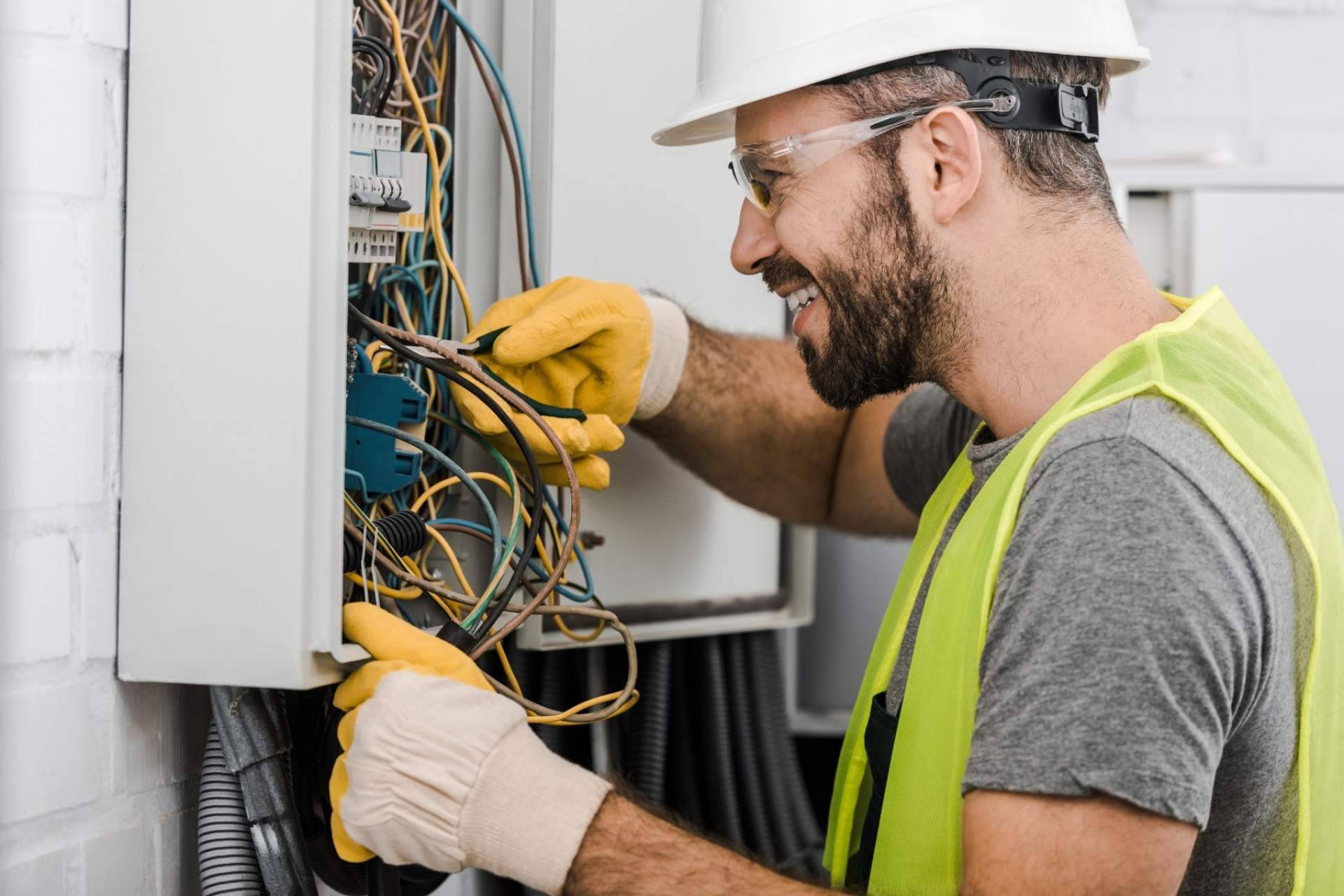 Cadenza Electric, distribuidora de material eléctrico de Schneider Electric