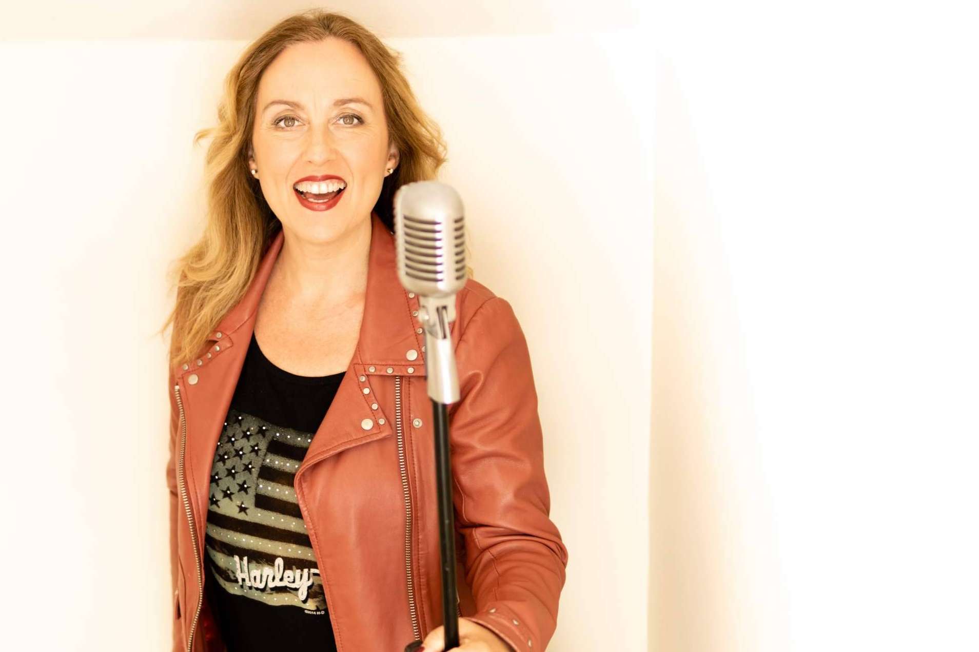 Celia Vergara, cantante, logopeda y vocal coach, es profesora en la escuela Hot Stuff Producciones