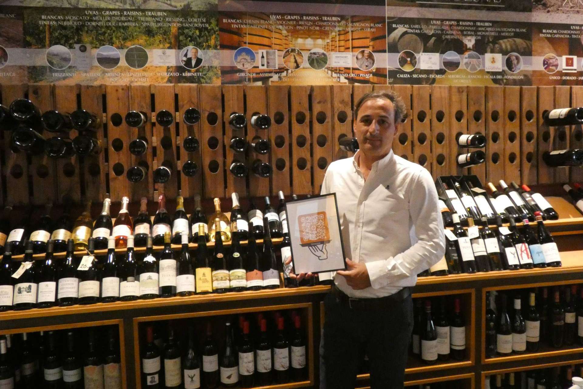 El restaurante Los Patios de Beatas recibe el sello en sostenibilidad de Bioscore, de la mano de Made In Málaga