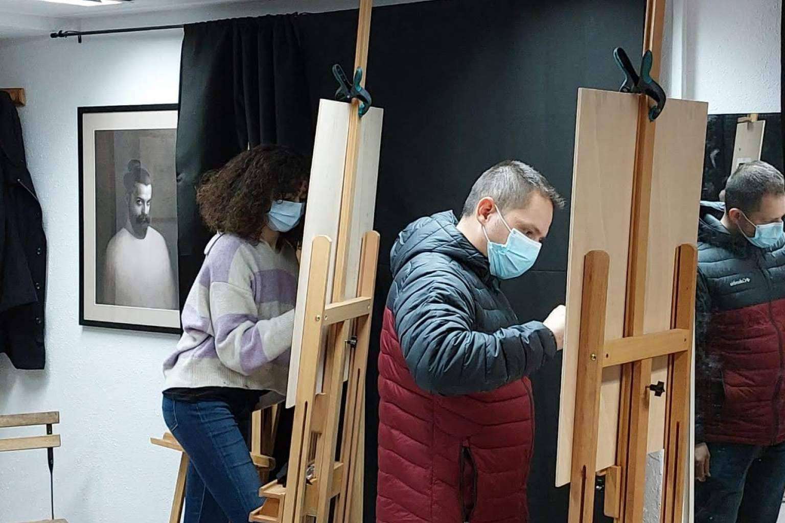 La academia de dibujo y pintura Estudio Ilógico presenta cursos para adultos para convertirse en artista