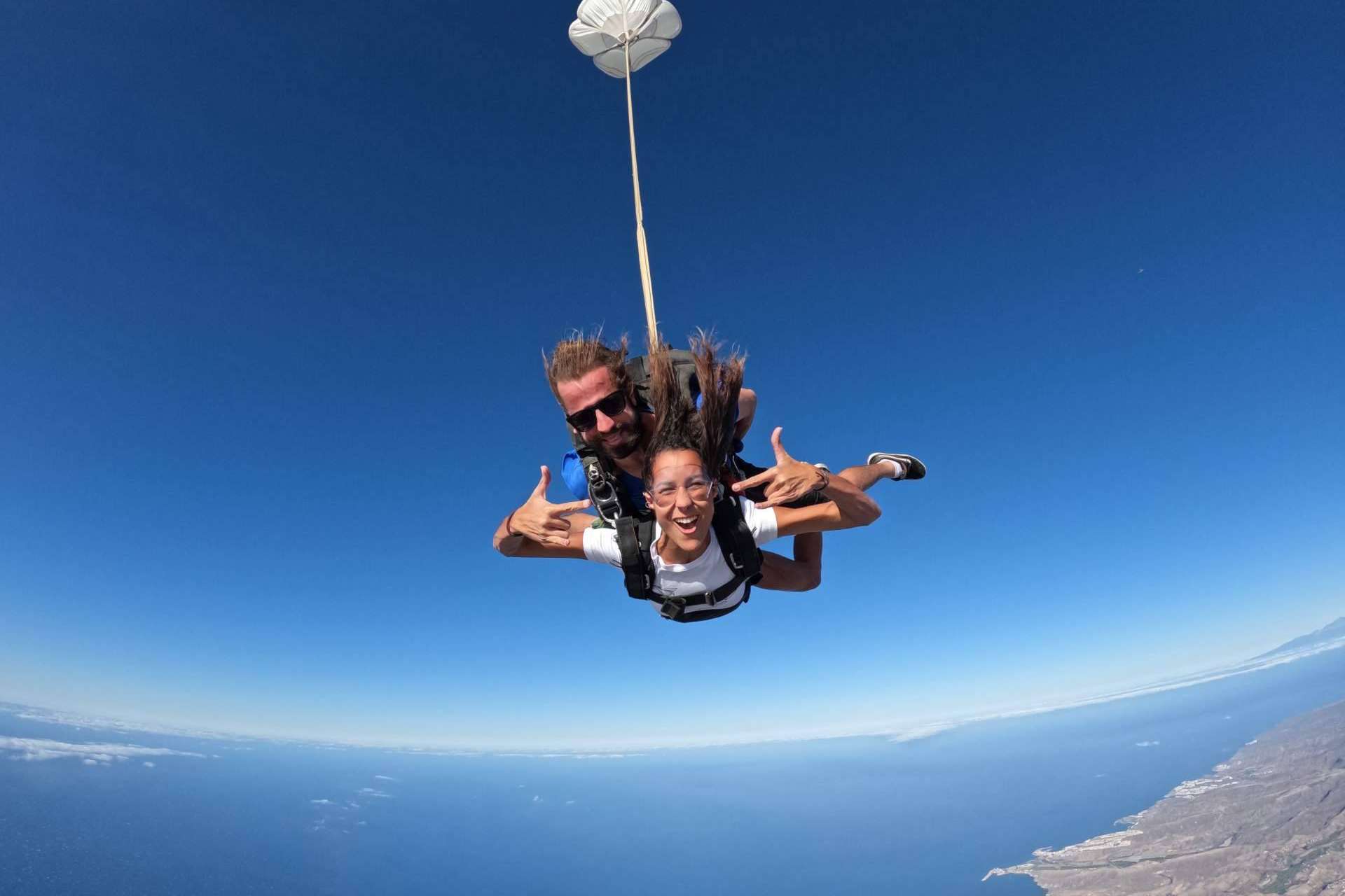 Practicar skydive en Gran Canaria, con iJump
