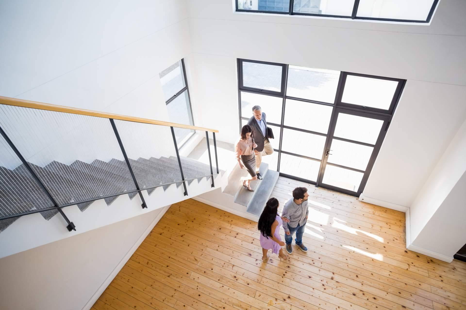¿Por qué es importante contar con una inmobiliaria como INMO4 para los pisos en venta Montornés del Vallés?