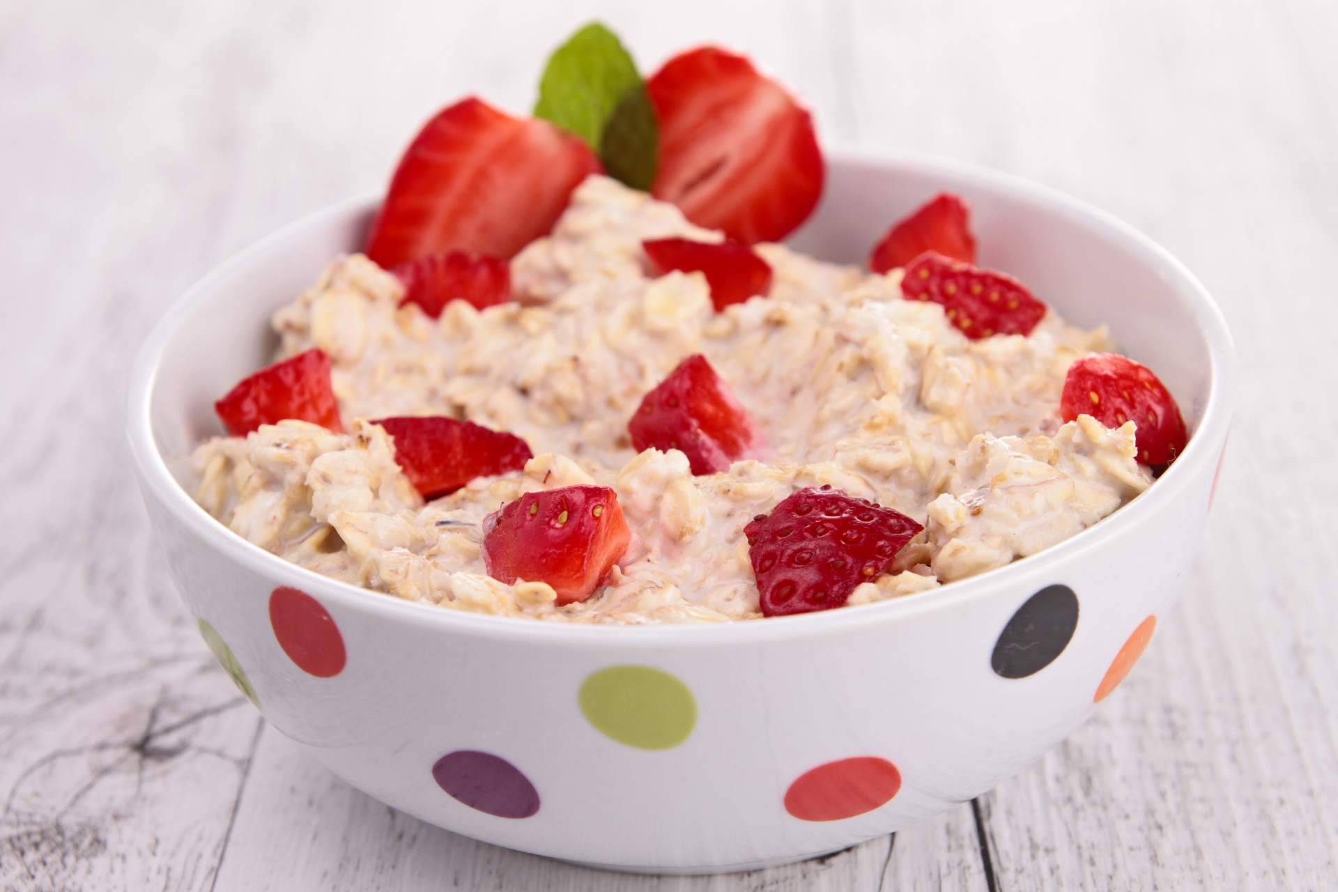 Diferentes tipos de avena con sabor para incorporar a una rutina deportiva de Beverly Nutrition