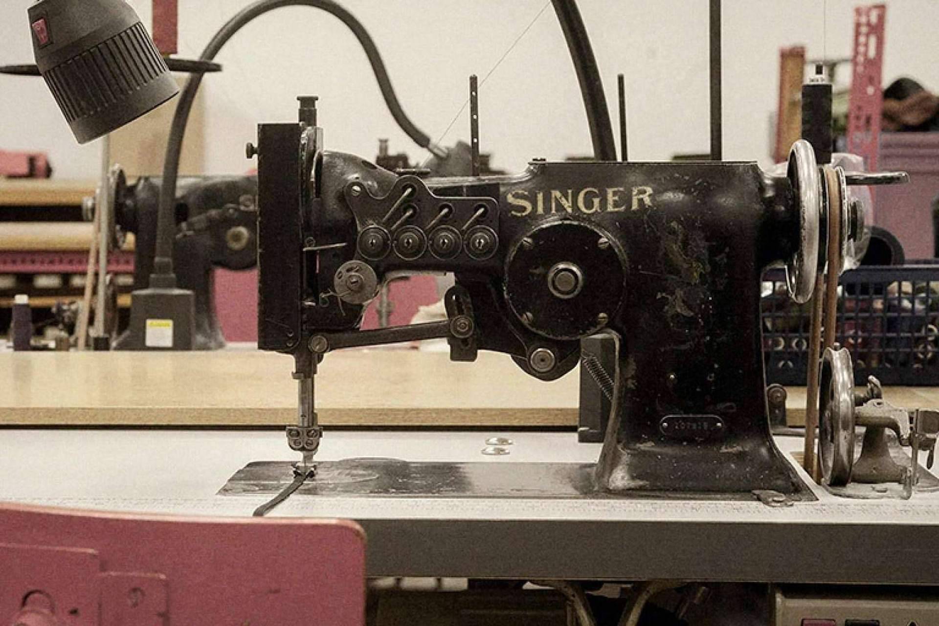 Santacana dispone de guantes de mujer con un diseño único y calidad artesanal