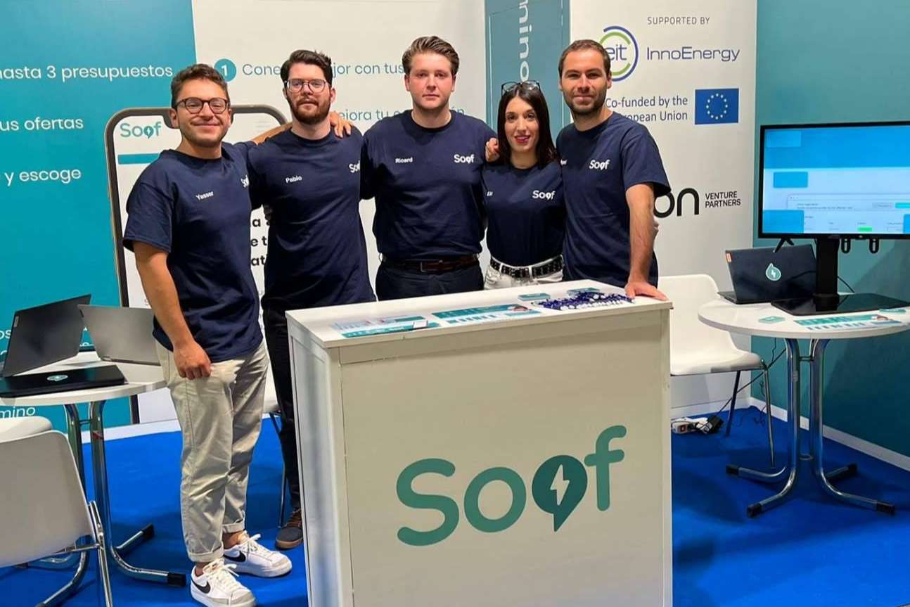 Soof, la startup que impulsa y facilita la instalación de placas solares, se prepara para expandir su servicio por toda España