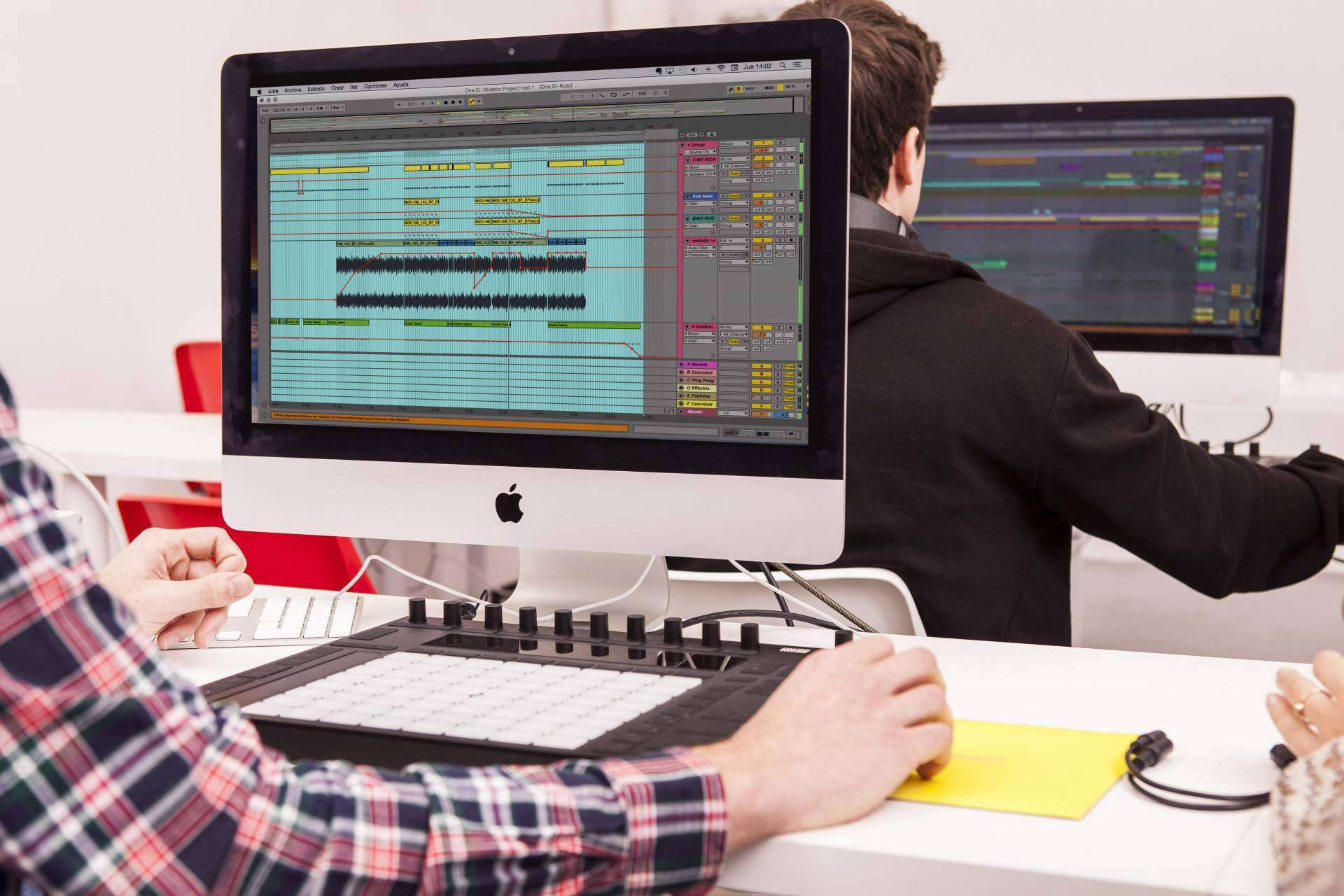 EUMES ofrece todas las ventajas de la formación musical online