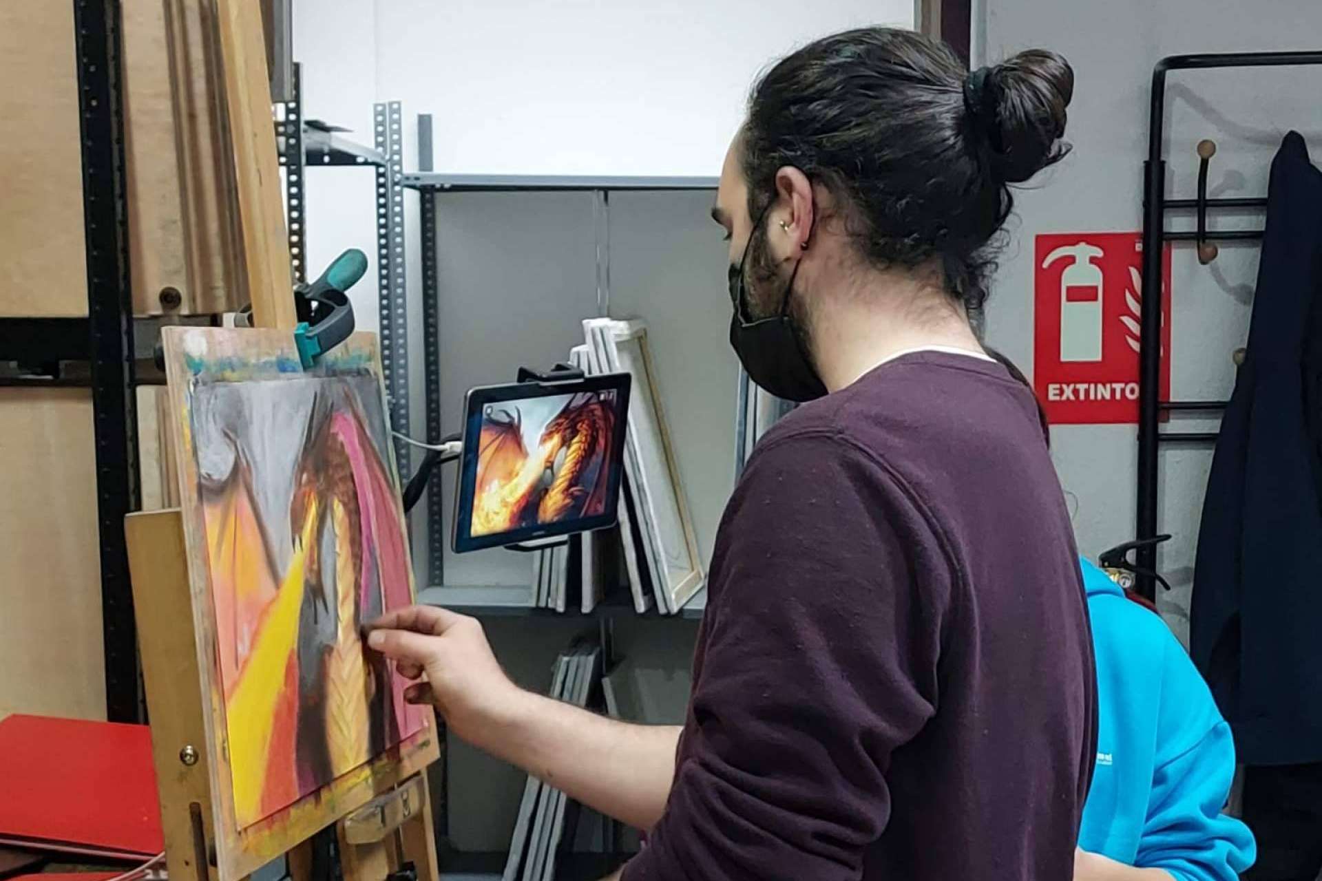 ¿Cómo reservar una plaza para septiembre de las clases de pintura de Estudio Ilógico?