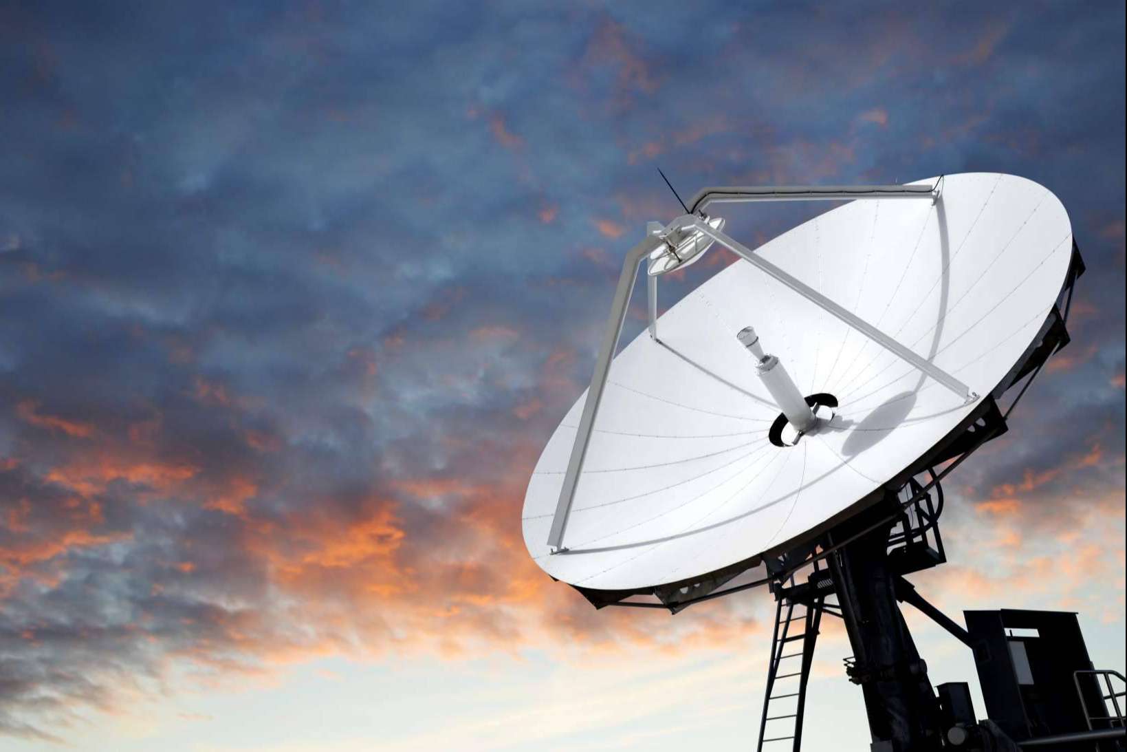 Antenistas Valencia, expertos en instalar antenas parabólicas