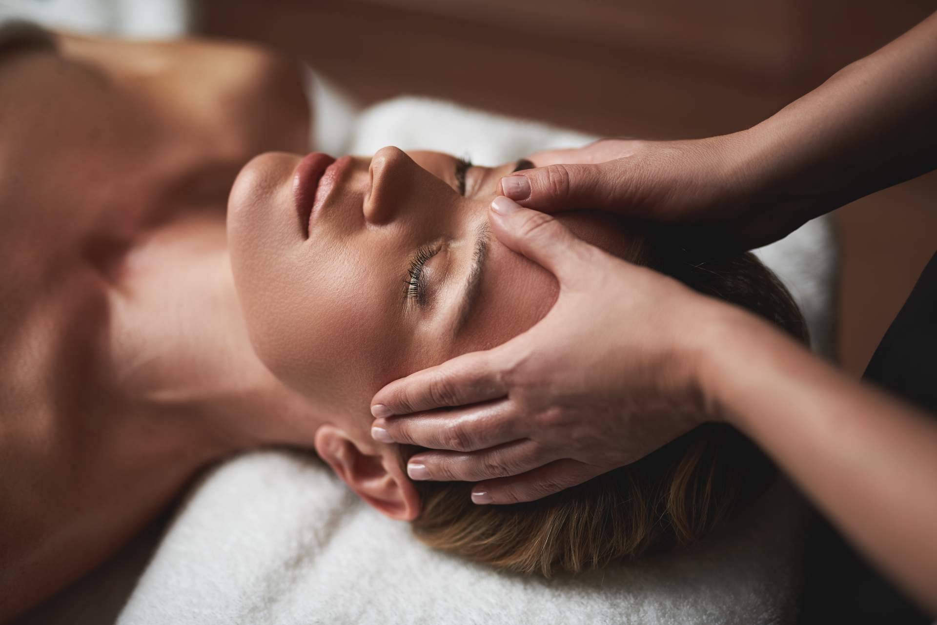 Fortalecimiento Vital ofrece cursos reiki en Gijón y recursos naturales para la salud