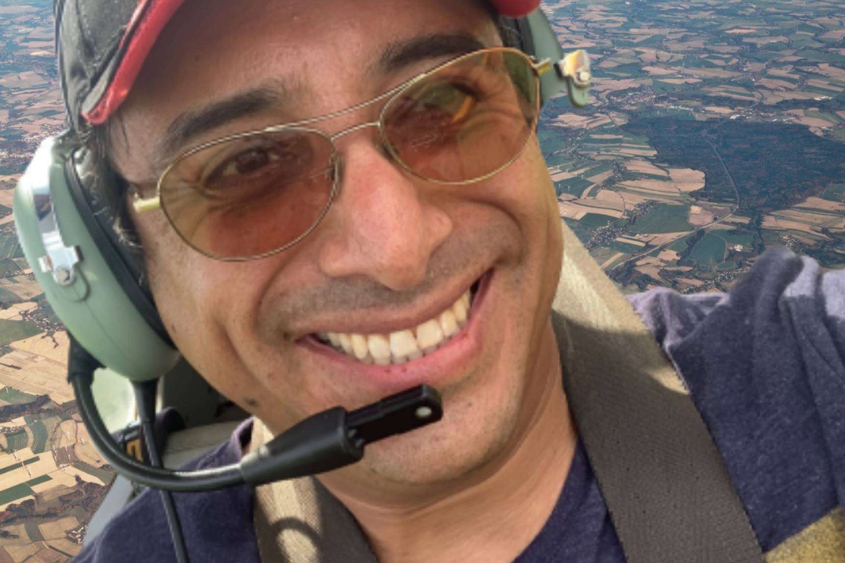 Bernardo Eucario Moreno León ganó todas las expectativas con la aerolínea Redwings