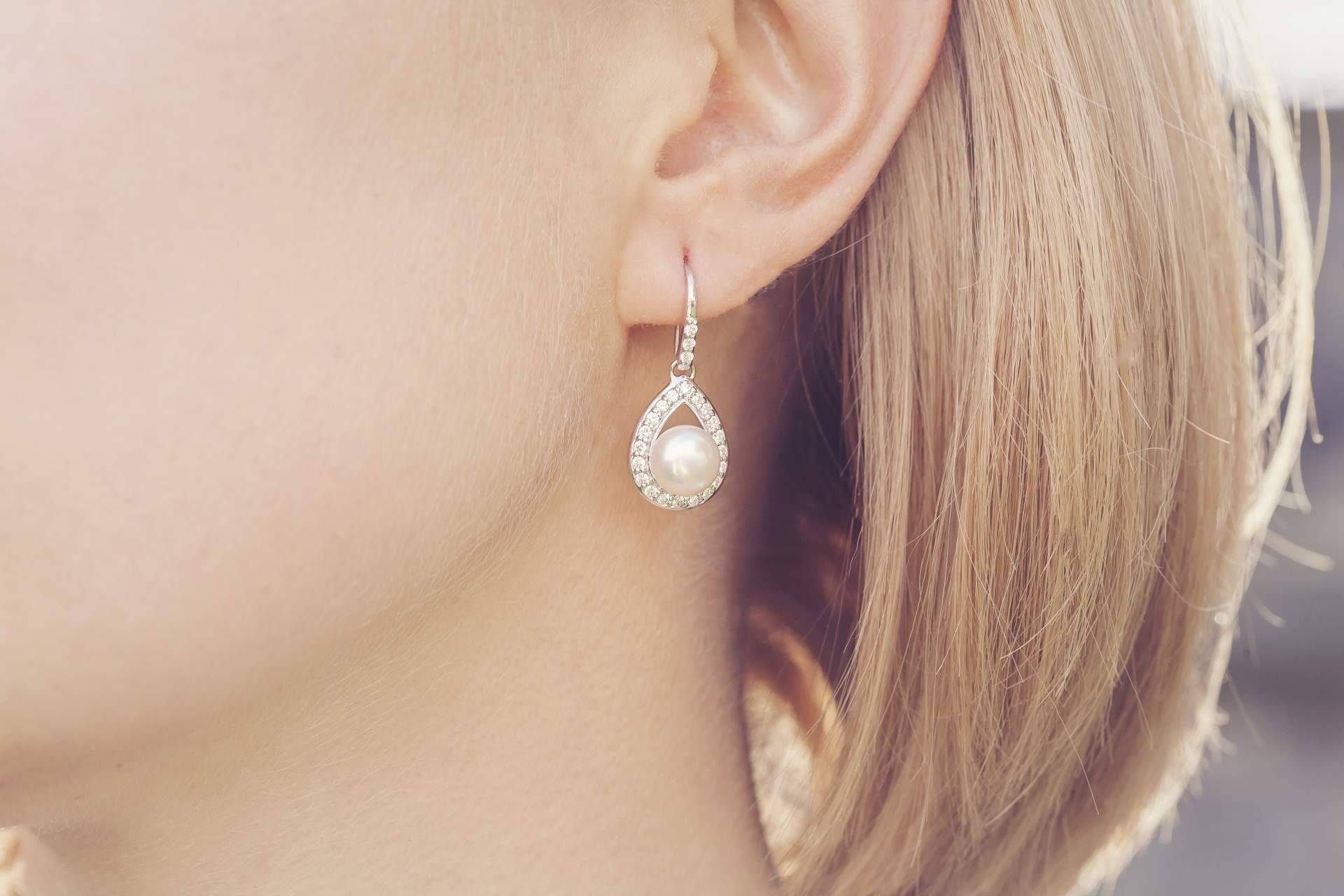 Elegancia en cualquier ocasión con pendientes de oro