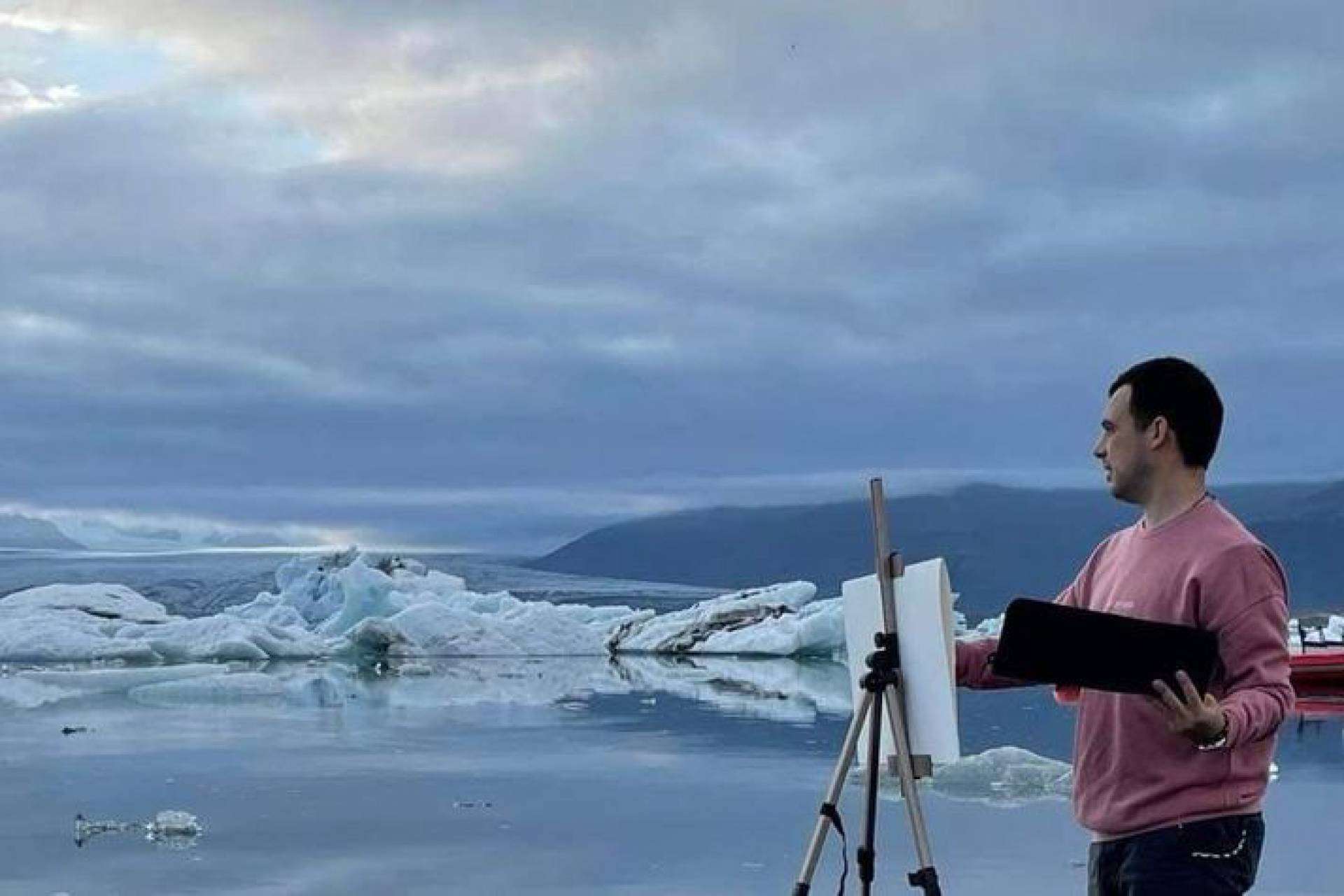 Vicente García Fuentes triunfa en Islandia con sus obras de acuarela