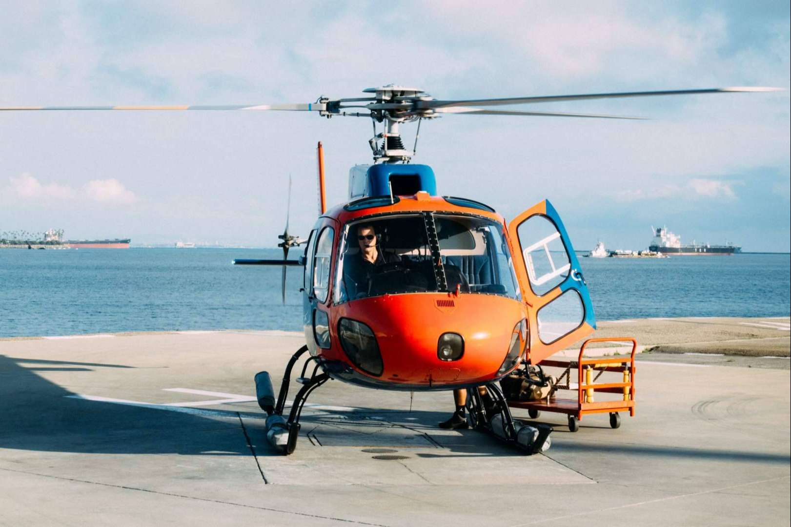 Paseo en helicóptero para disfrutar de las vistas de Barcelona, con Enjoy The Ride