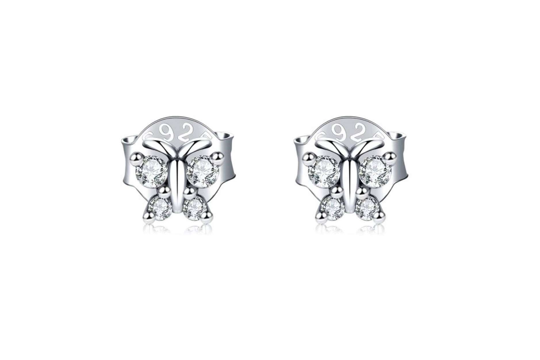 Pendientes minis para crear looks versátiles, en Le Petite Marie