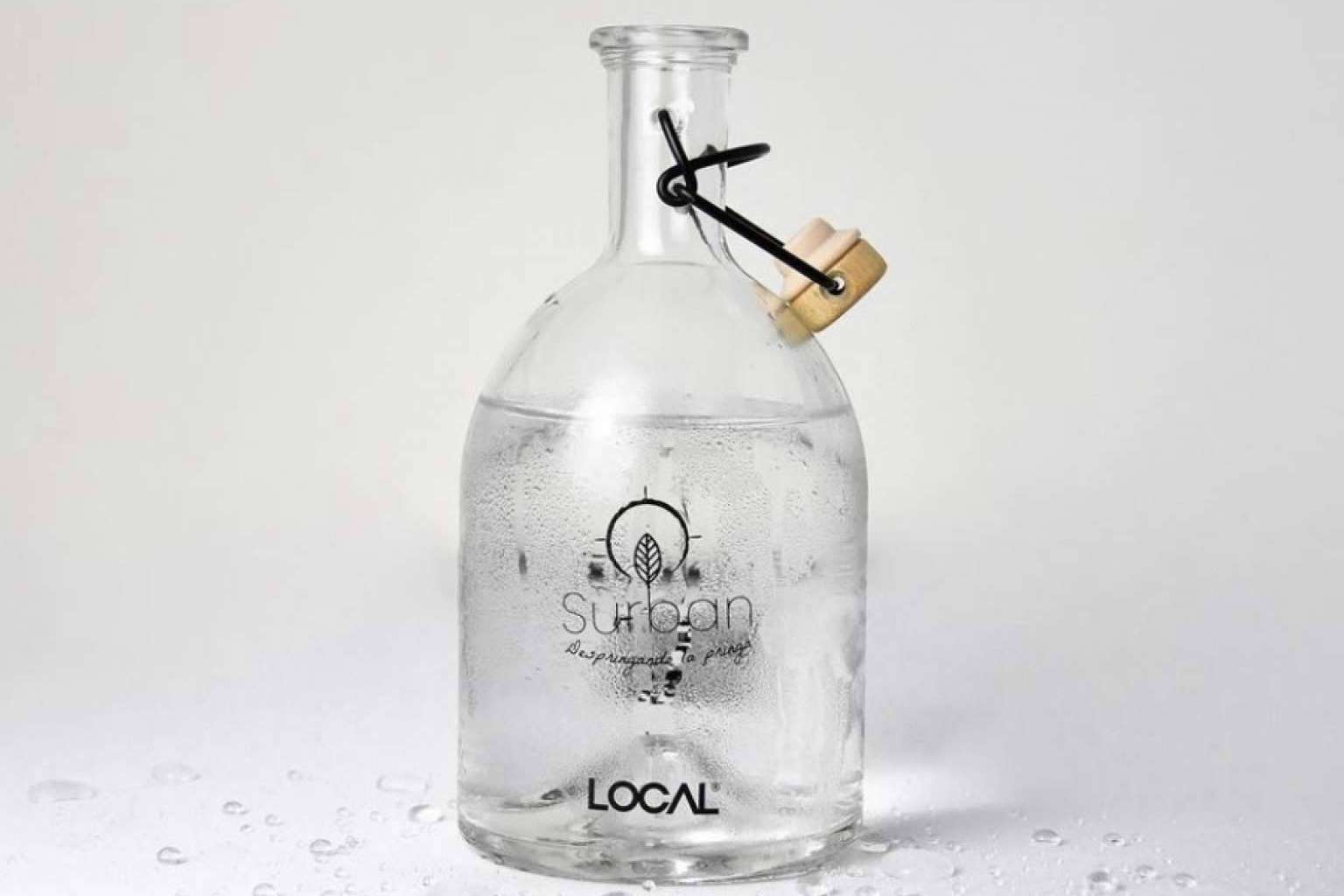 Agua sostenible en restaurantes para ayudar al cuidado del medioambiente, de la mano de Agua Local