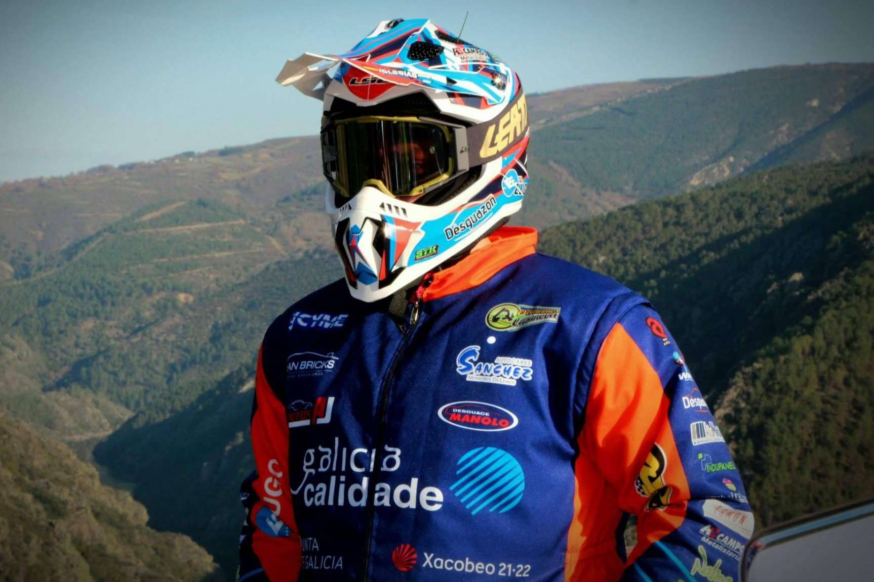 Calidad en la ropa personalizada off road de ADHESIVOSEMBARRADOS