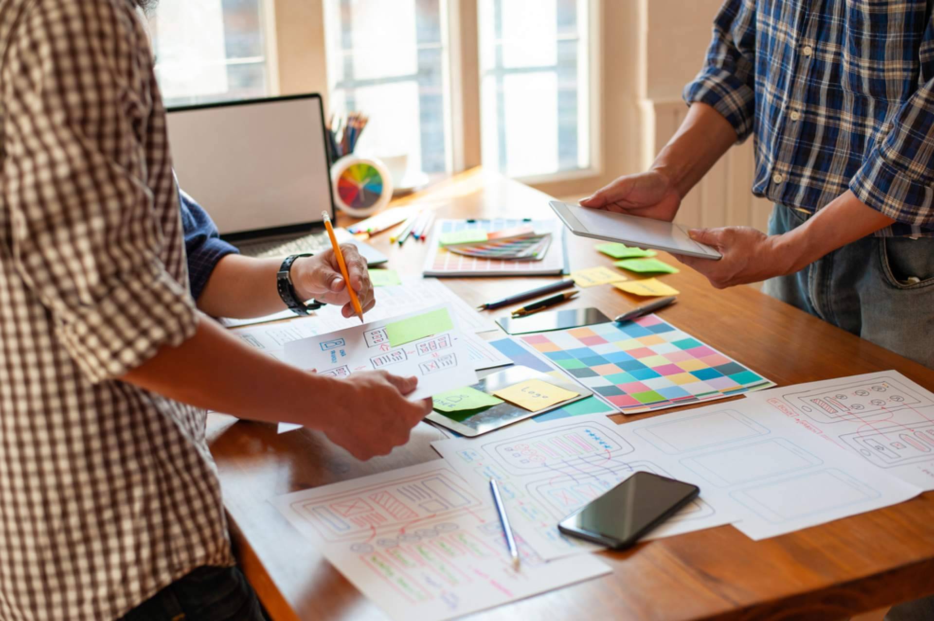Signum Comunicación, el estudio de diseño gráfico y web que se encarga de todo el proceso creativo y funcional