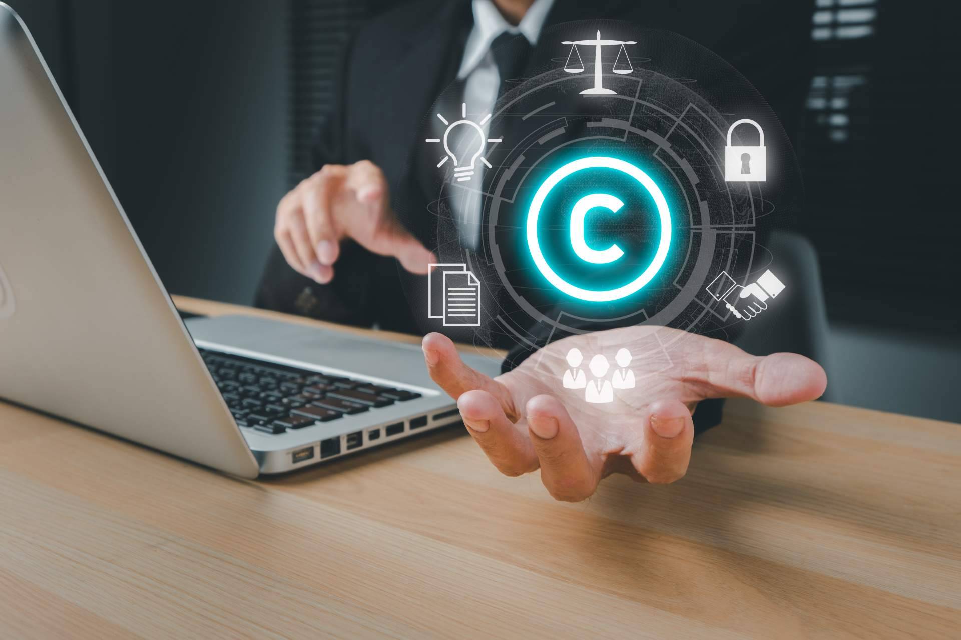 Prevenir el riesgo de confusión en marcas registradas, contratando un servicio de vigilancia específica (c)