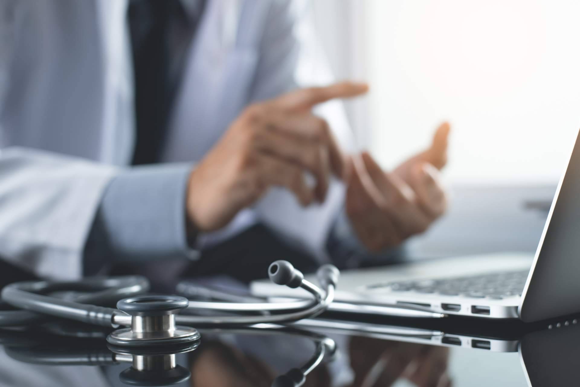 Los servicios de telemedicina de calidad de 48 Hoorass Día