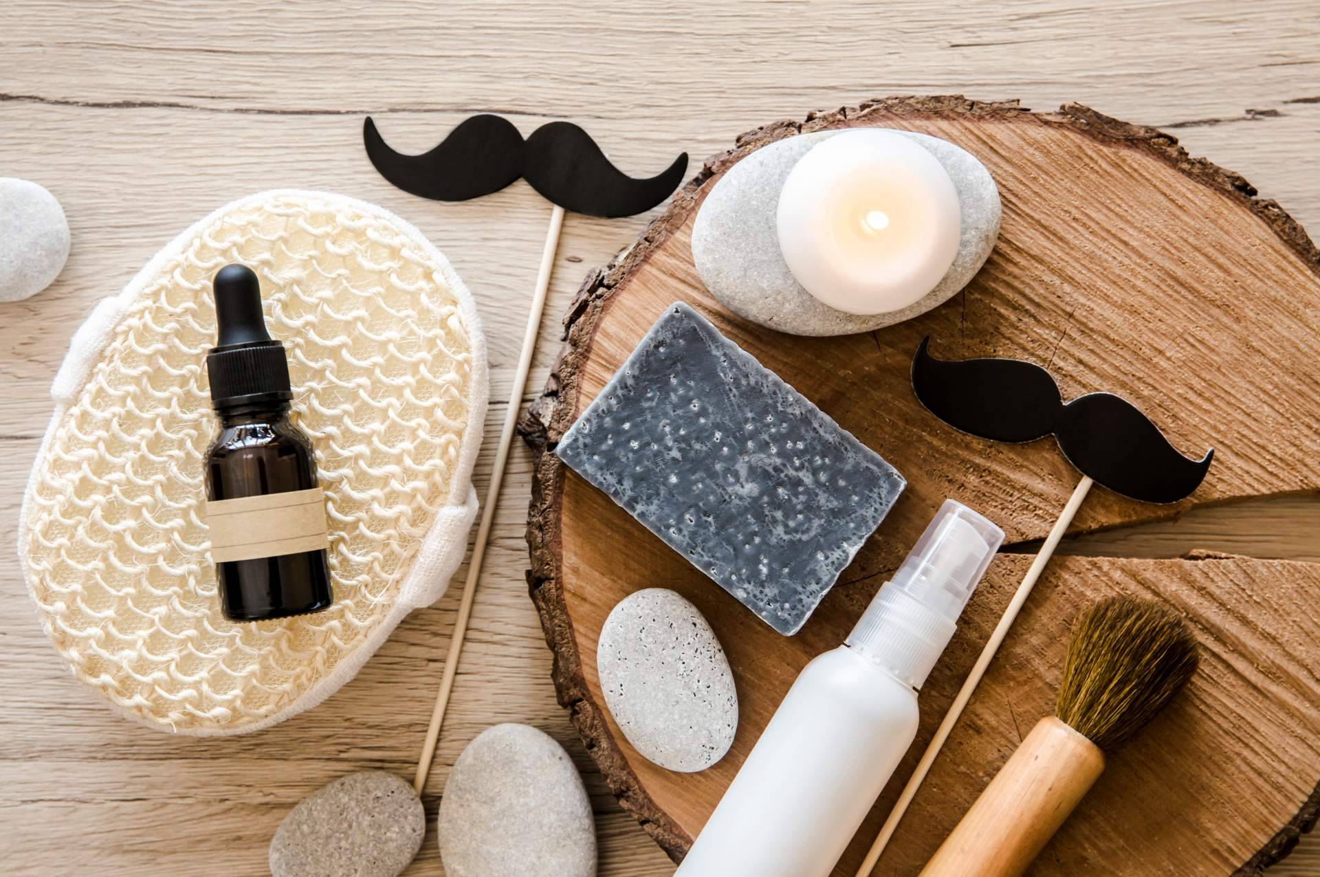 ¿Qué es el movimiento Movember?, con la cosmética masculina de Farmasky