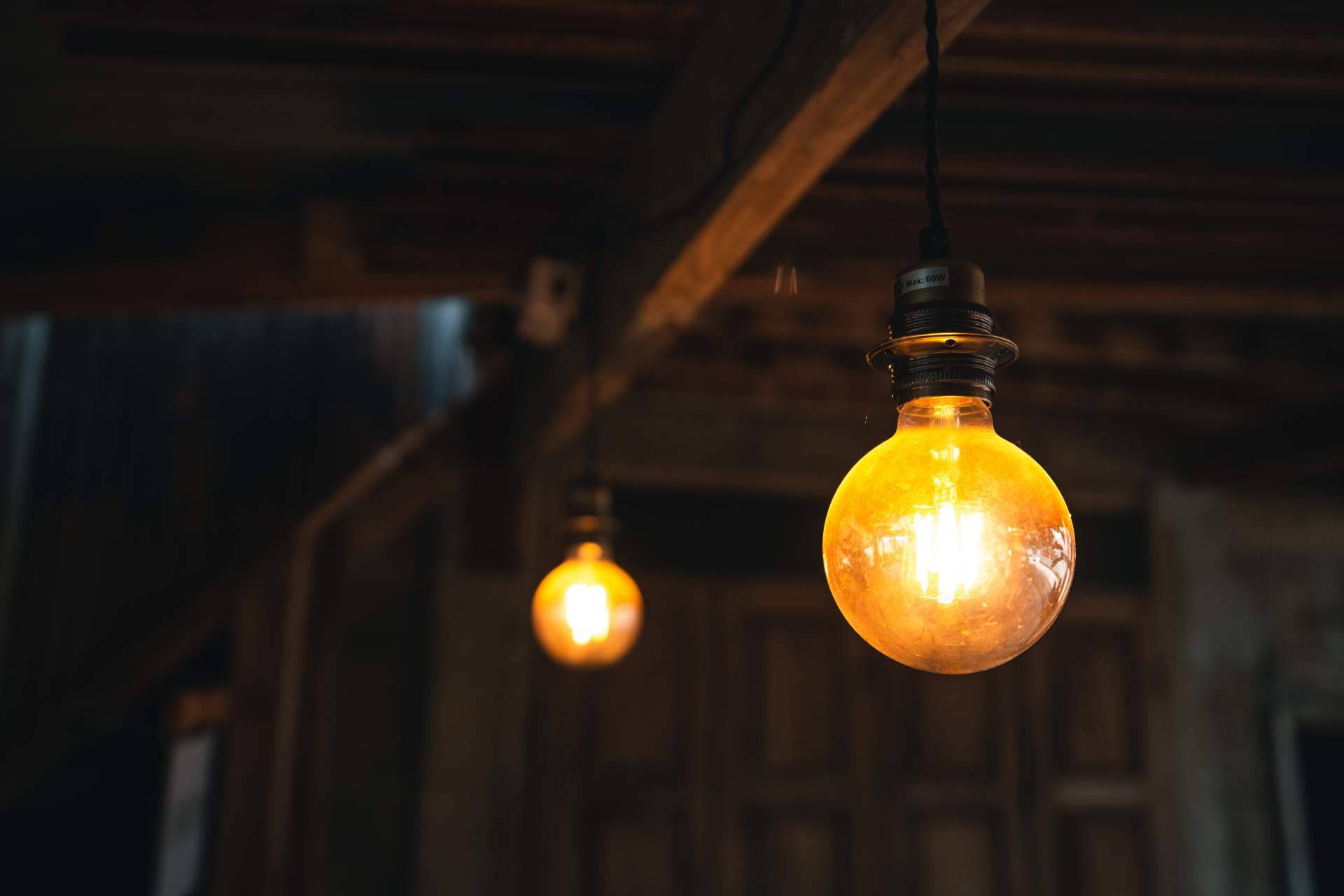 Proyectos de iluminación profesional para una vivienda, con Tech Luz