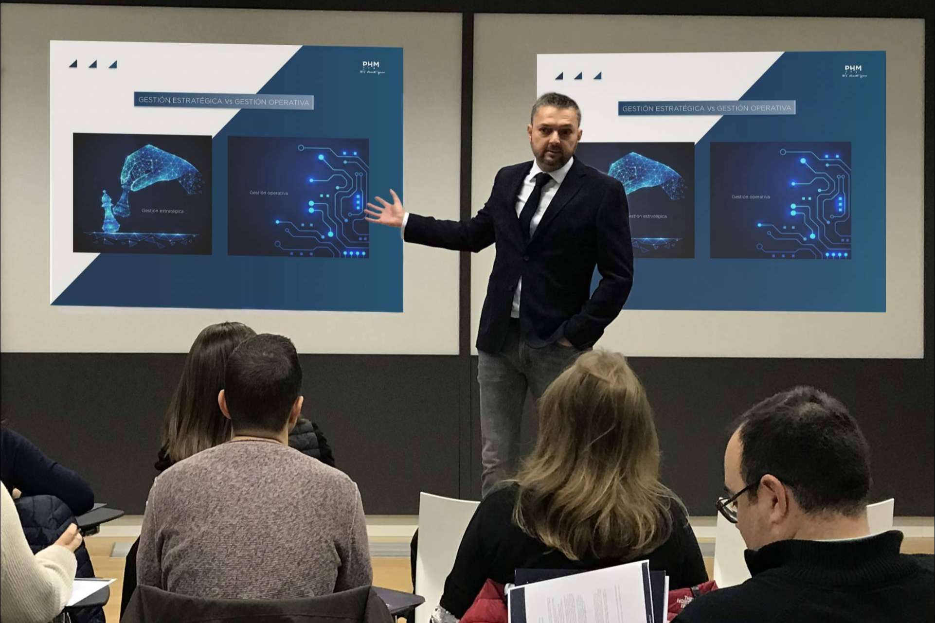 Los nuevos retos en la gestión de una farmacia, por Pharmanagement Business School