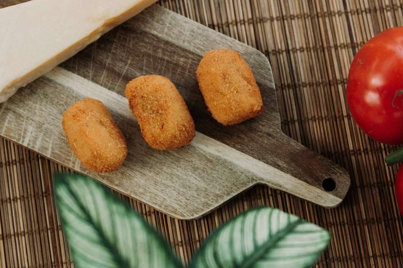 Croquetas gourmet a domicilio listas para freír, con La Croqueta del Abuelo