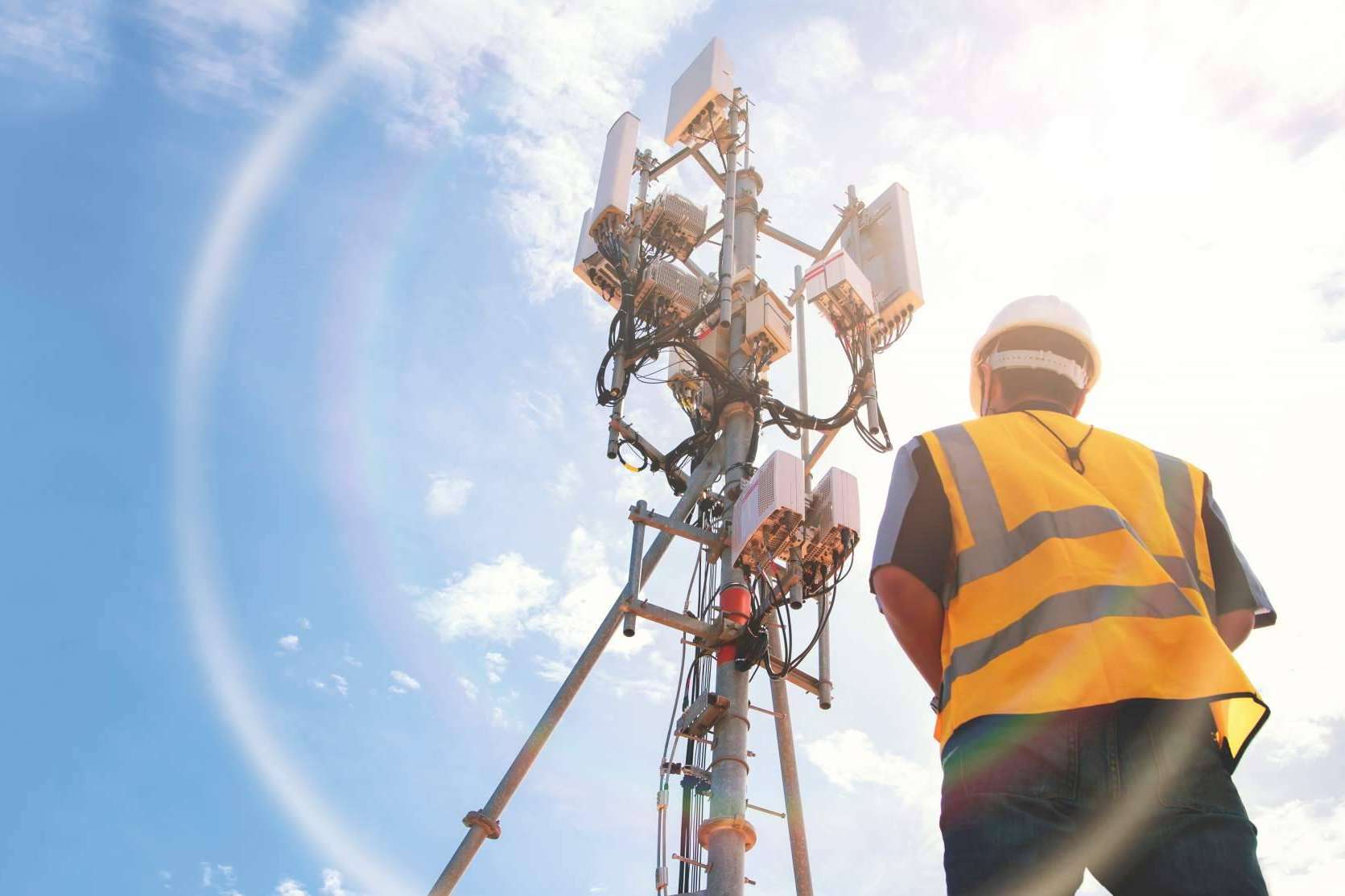 Los antenistas de Valencia y Catarroja de Savelec llevan a cabo servicios de calidad