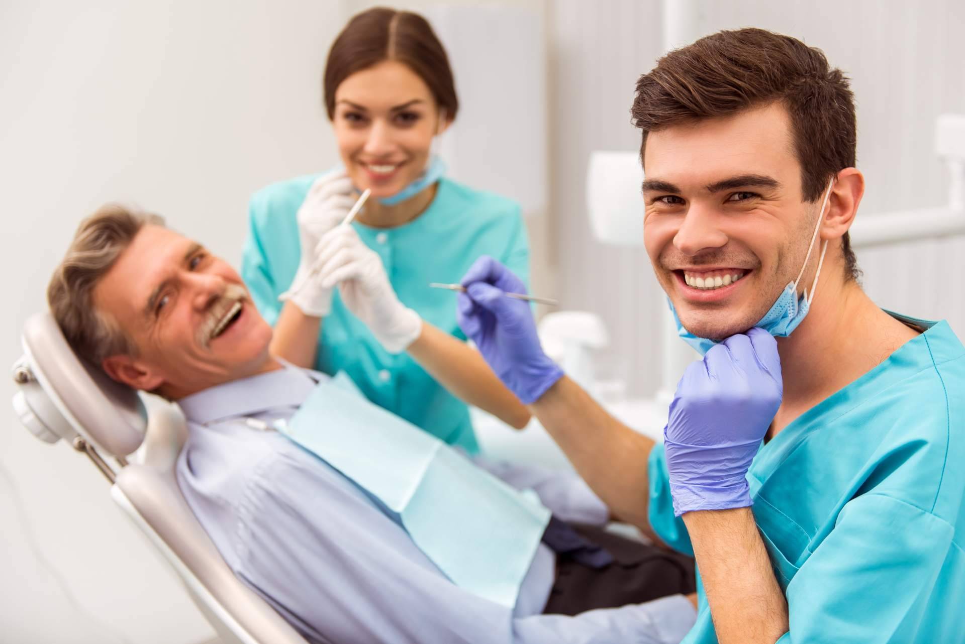 Carillas dentales Valencia en la clínica dental Bucalia