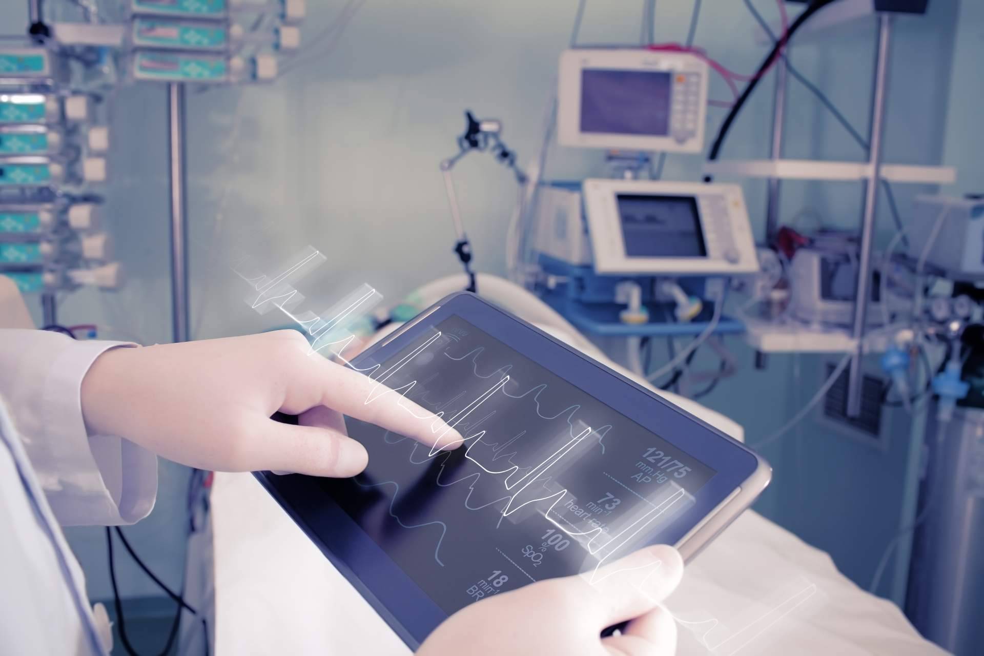 Los beneficios de la implementación de tecnología en los hospitales y centros sanitarios