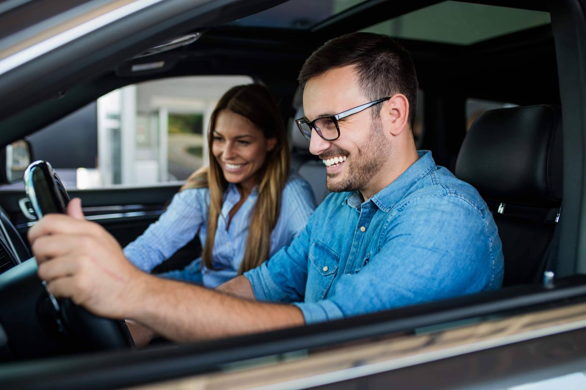 Una empresa especializada en renting en España que ha alcanzado los 3000 coches entregados, Renting Plus