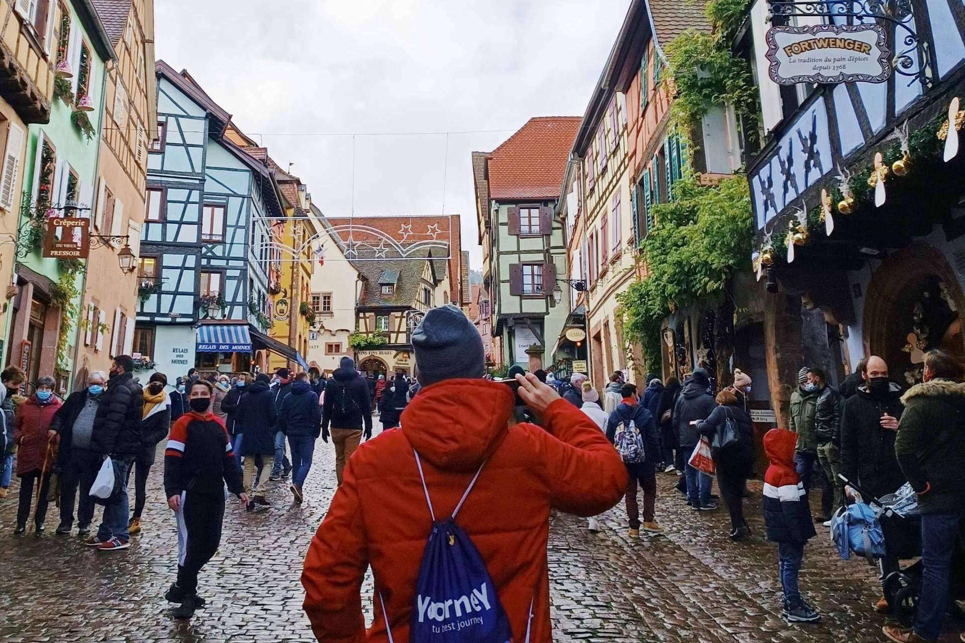 Los turistas españoles disfrutan con la tenencia de visitar mercados navideños