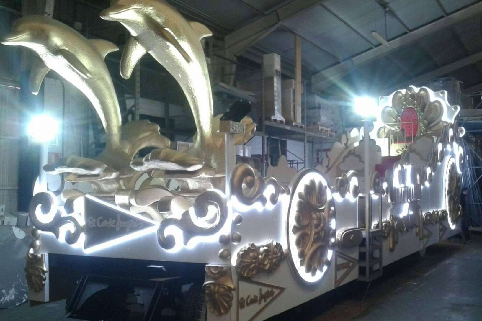 Sumiseran elabora ornamentos tematizados para la Cabalgata de Reyes