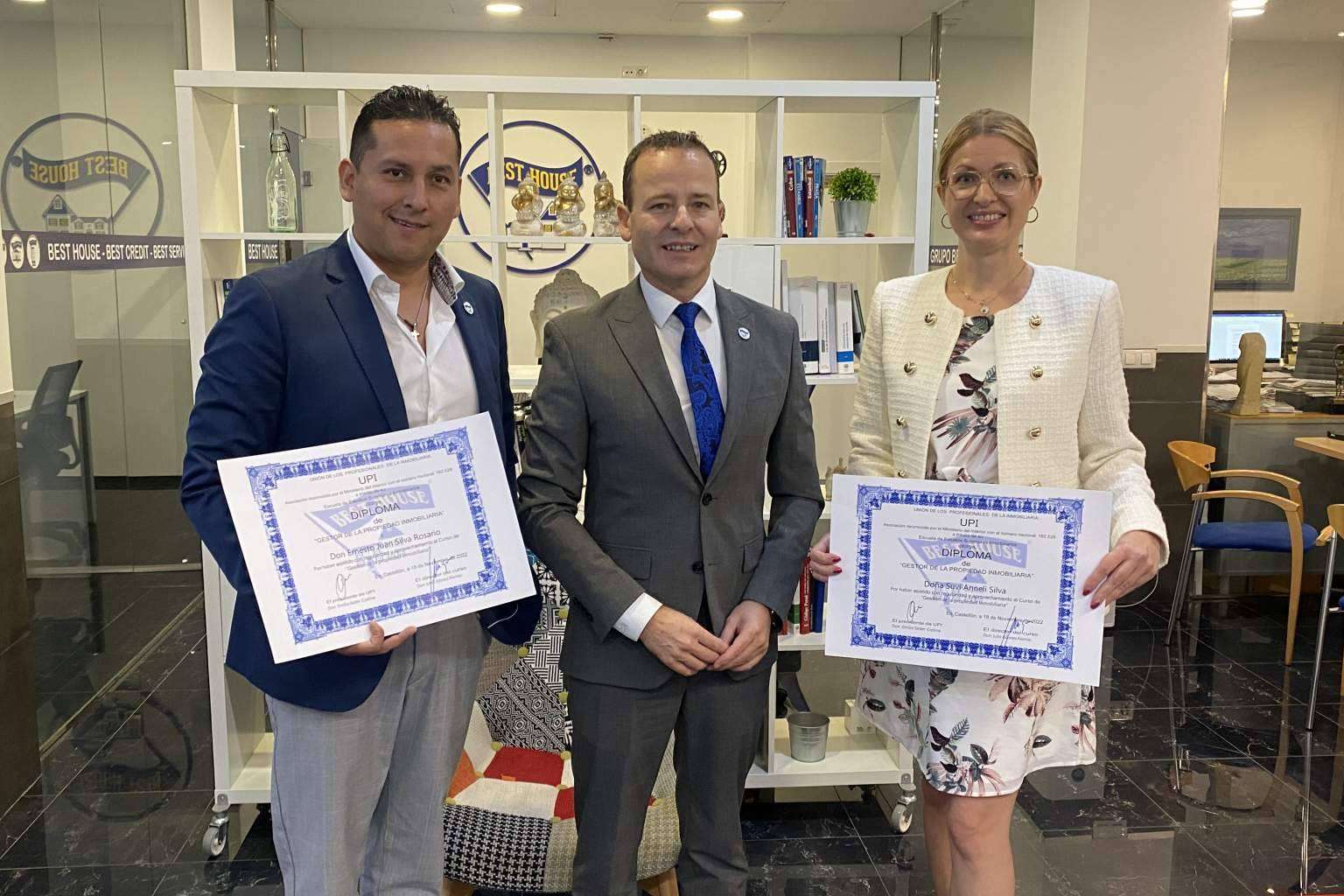 Grupo Best es una franquicia con formación universitaria