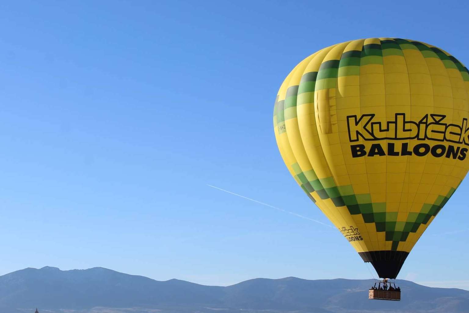 La experiencia de disfrutar de un viaje en globo aerostático con EoloFLY