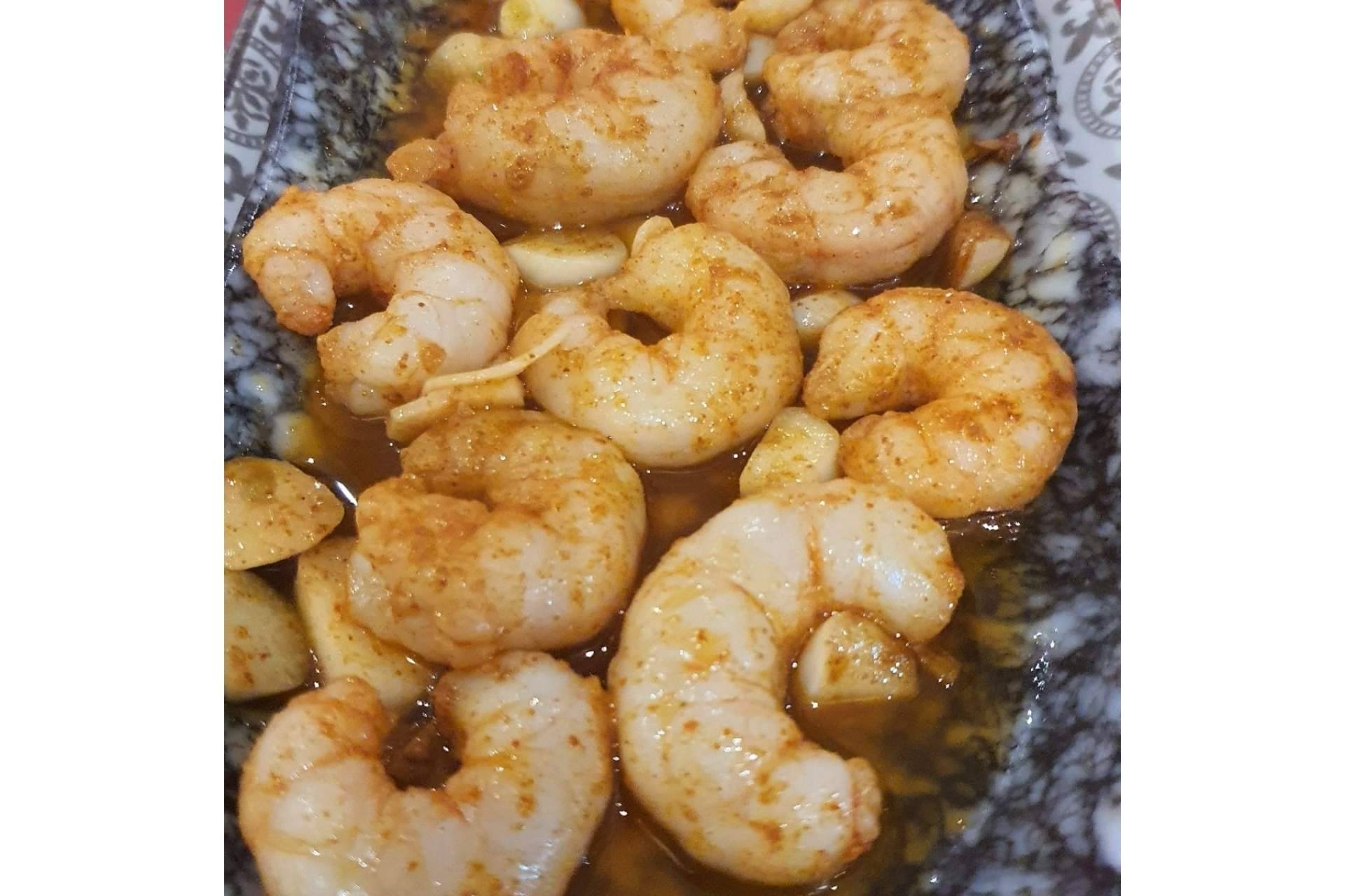 La bandeja de fritura y marisco, la especialidad del restaurante valenciano La Taberna Casera
